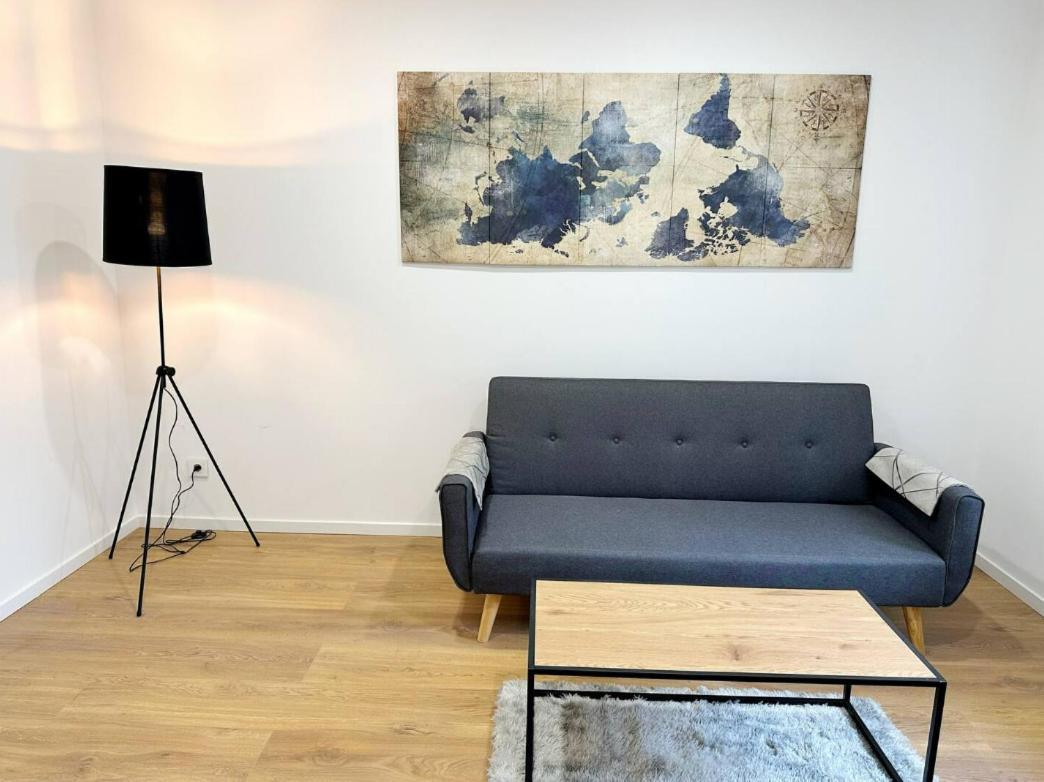 Rs-0 - Appartement F2 Au Rdc A Mulhouse Pour 1-3 Pers Kültér fotó